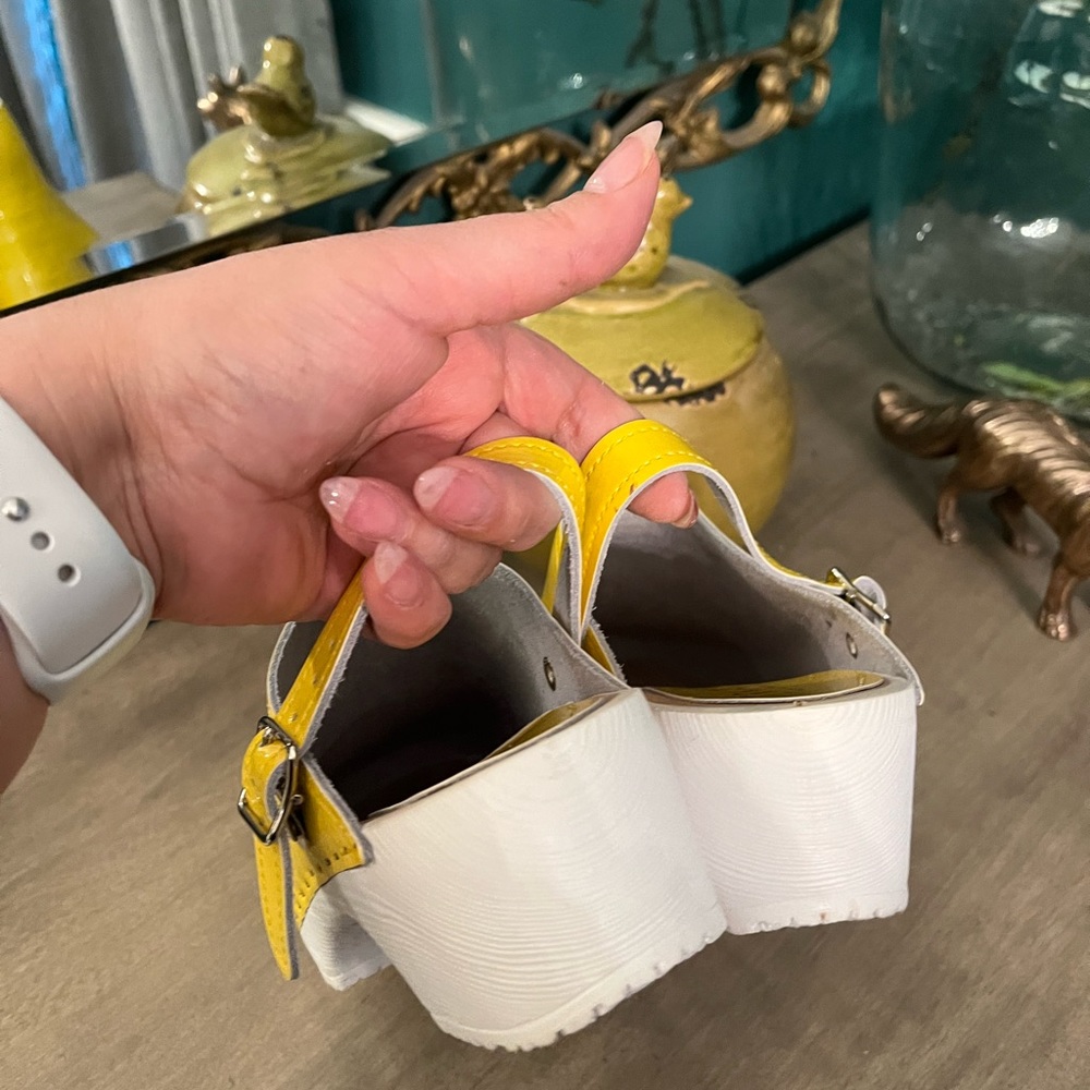 Verka Yellow Clogs 💛 - Picture 7 of 7